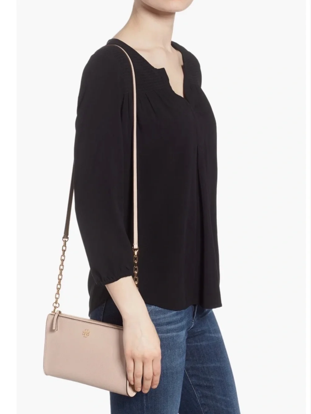Tory Burch compact pebble